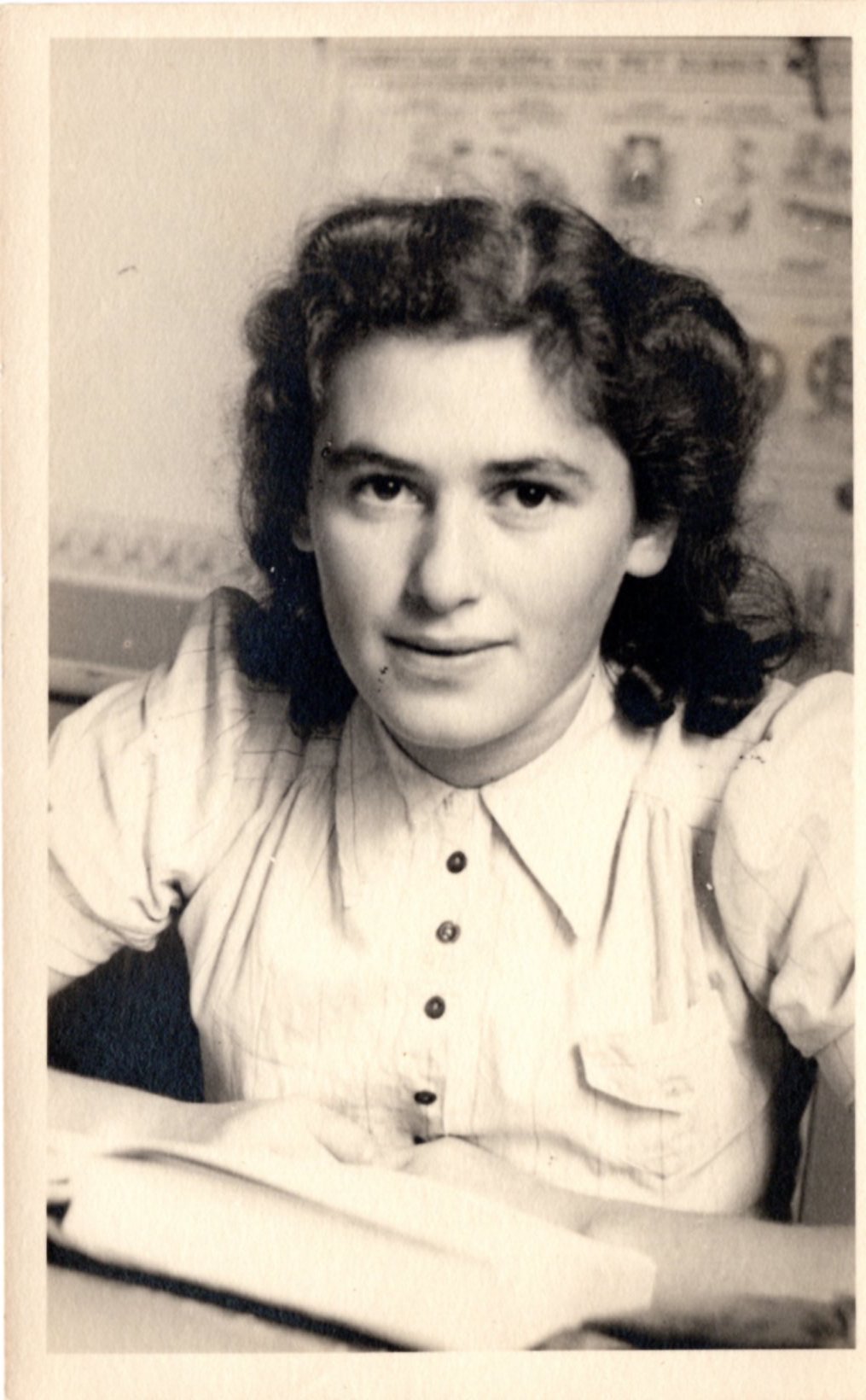 Yvo Verschoor - Onderduik en dan? Een zoektocht naar mijn moeder. - Theater na de Dam